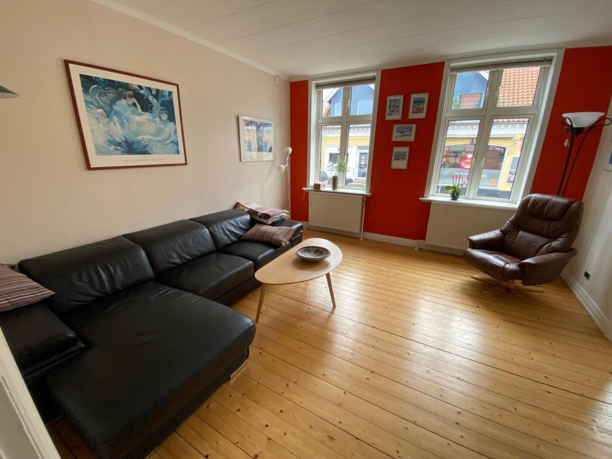 Appartement Oasen Ved Centrum à Frederikshavn Extérieur photo